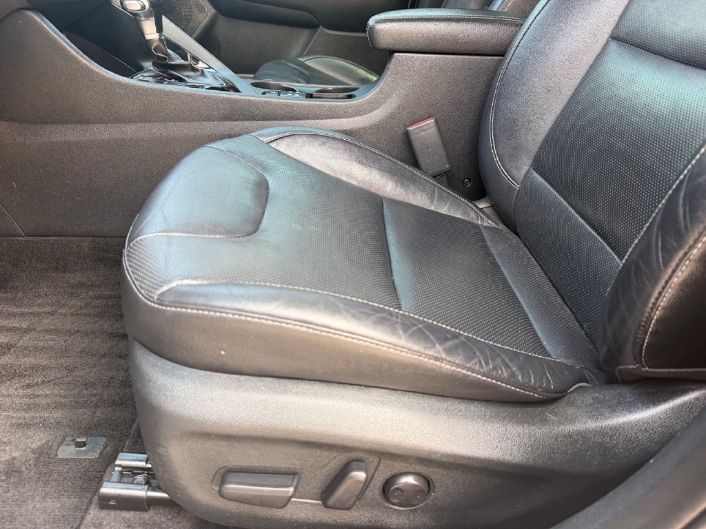 Used 2018 Kia Niro Touring FWD image 11
