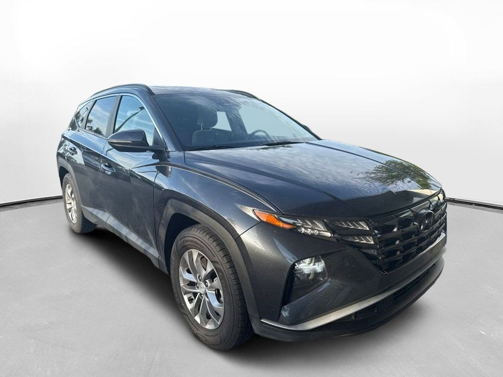 Used 2022 Hyundai Tucson SEL FWD image 2