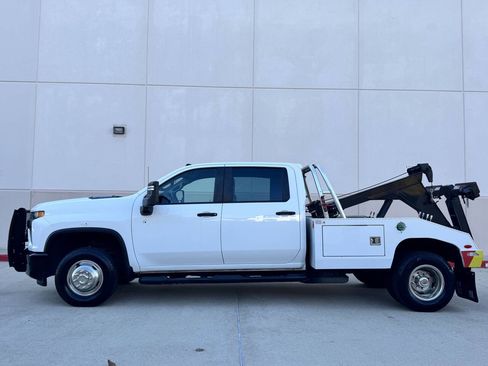 Used 2020 Chevrolet Silverado 3500 W/T w/ WT Fleet Convenience Package image 2