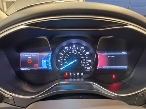 Used 2014 Ford Fusion SE w/ Equipment Group 202A FWD image 18
