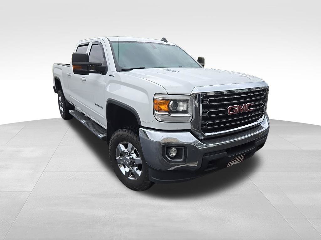 Used 2015 GMC Sierra 2500 SLE w/ SLE Preferred Package AWD/4WD image 4