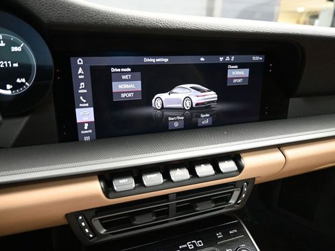 Used 2020 Porsche 911 Carrera S image 8