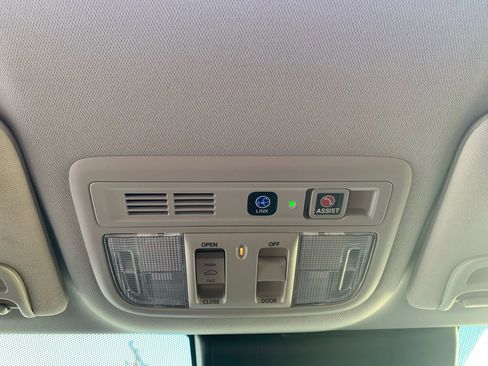 Used 2019 Honda Insight Touring image 24