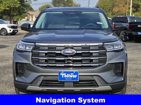 New 2026 Ford Explorer Active image 3