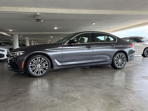 Used 2019 BMW 530i w/ Convenience Package RWD image 2
