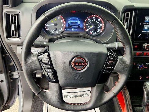 Used 2025 Nissan Frontier Pro-X RWD image 15