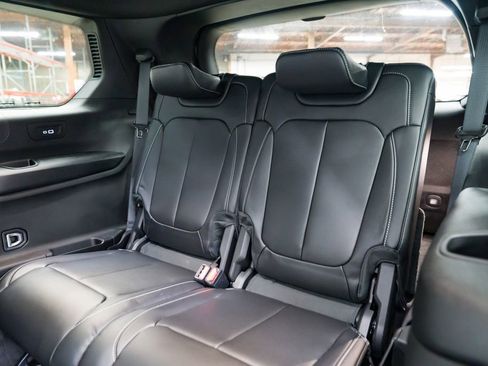 New 2025 Jeep Grand Cherokee L Limited w/ Black Appearance Package image 27