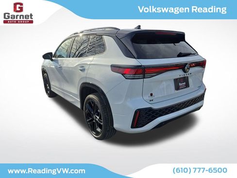 New 2026 Volkswagen Tiguan SE R-Line image 3
