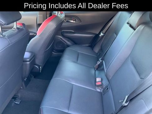 Used 2025 Toyota Prius Plug-In Hybrid FWD image 17