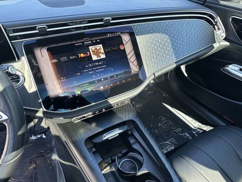 Certified 2025 Mercedes-Benz E 350 4MATIC Sedan image 31