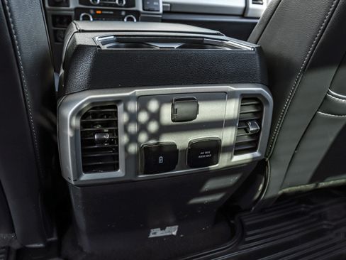 Used 2022 Ford F450 Lariat w/ Chrome Package image 37