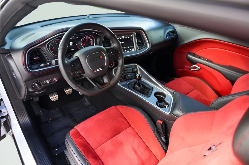Used 2022 Dodge Challenger R/T Scat Pack RWD image 12