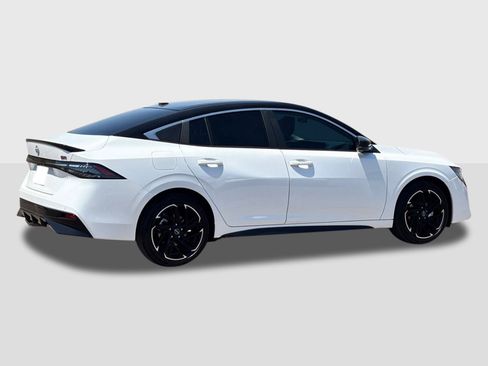 New 2026 Nissan Sentra SR FWD image 3