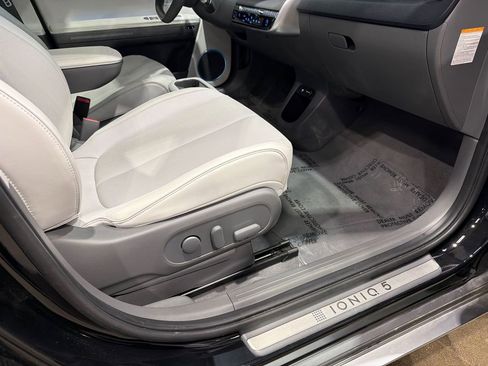 Used 2024 Hyundai Ioniq 5 Limited AWD/4WD image 92