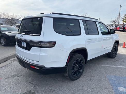 New 2026 Jeep Grand Wagoneer Summit AWD/4WD image 31