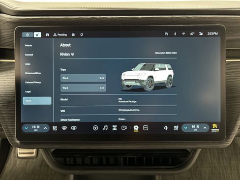 Used 2023 Rivian R1S Adventure AWD/4WD image 29