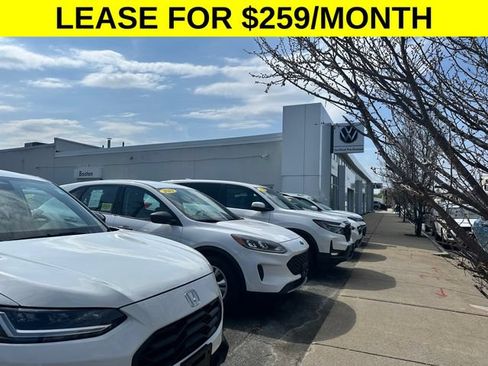 Used 2026 Volkswagen Tiguan SE AWD/4WD image 35