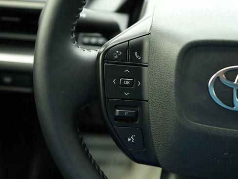 Used 2024 Toyota Prius LE FWD image 18