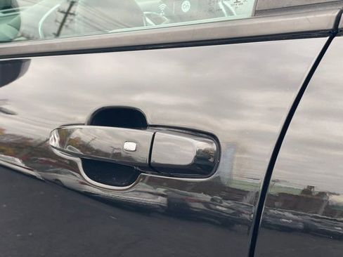 Used 2021 Chevrolet Equinox LS AWD/4WD image 27