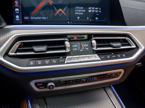 Certified 2022 BMW X5 M50i image 26