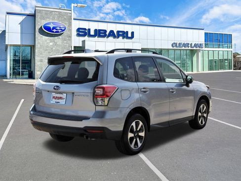 Used 2018 Subaru Forester 2.5i Premium image 6