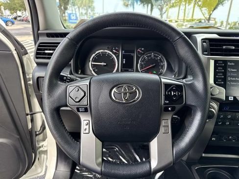 Used 2022 Toyota 4Runner Limited AWD/4WD image 28