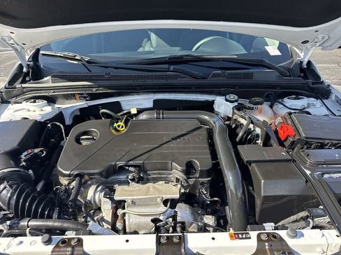 Used 2024 Chevrolet Malibu LT image 22