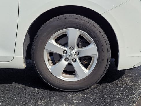 Used 2016 Toyota Sienna LE FWD image 10