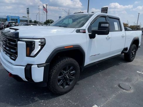 Used 2024 GMC Sierra 2500 AT4 w/ AT4 Premium Plus Package AWD/4WD image 6
