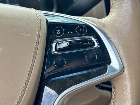 Used 2018 Cadillac Escalade ESV Platinum AWD/4WD image 25