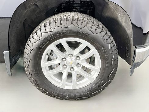 Used 2020 Chevrolet Silverado 1500 LT w/ Bed Protection Package AWD/4WD image 33