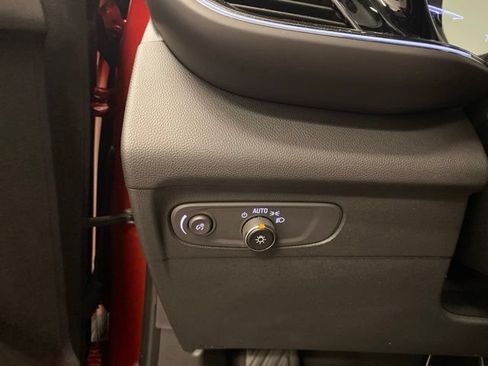 Used 2023 Buick Envision Essence w/ Sport Touring Package AWD/4WD image 18