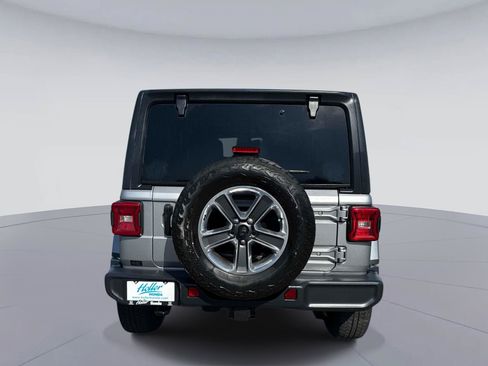 Used 2020 Jeep Wrangler Unlimited Sahara w/ LED Lighting Group AWD/4WD image 5