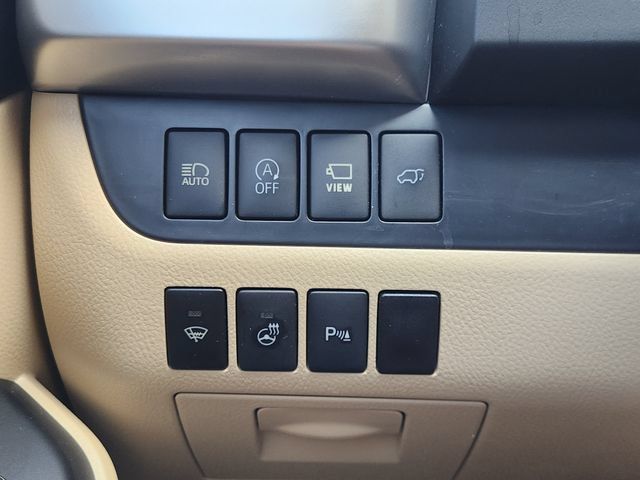 Used 2019 Toyota Highlander Limited Platinum AWD/4WD image 25