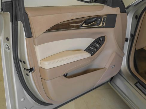 Used 2015 Cadillac CTS Luxury image 38