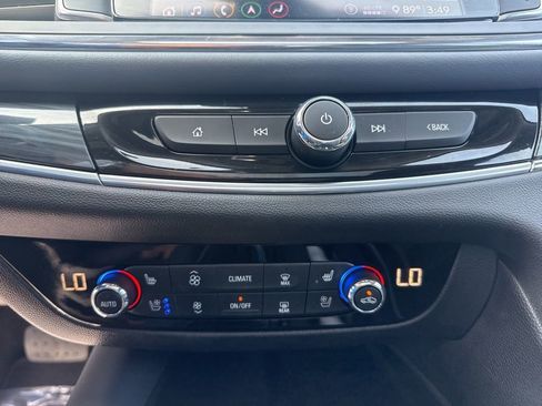 Used 2021 Buick Enclave Premium w/ Sun and Sites Package AWD/4WD image 15