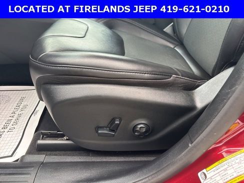 Used 2020 Jeep Cherokee Latitude Plus image 14