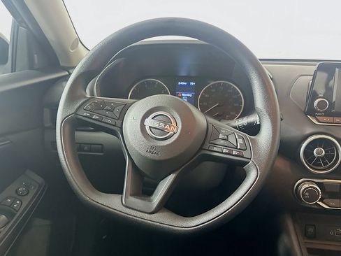 Used 2024 Nissan Sentra S FWD image 17