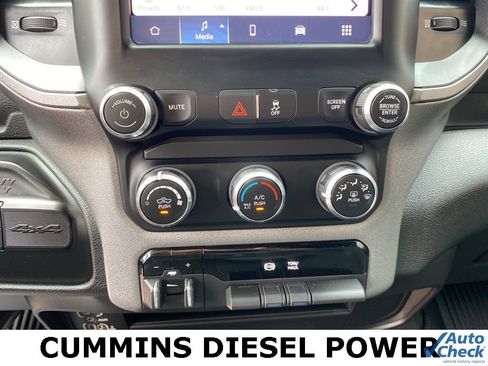 Used 2024 RAM 2500 Tradesman w/ Chrome Appearance Group image 36