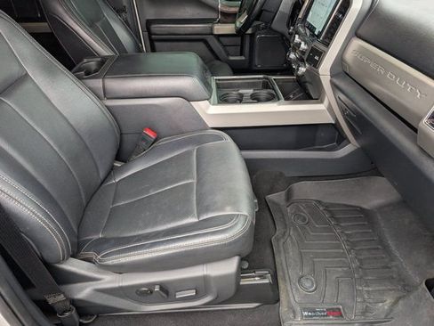 Used 2022 Ford F250 Lariat w/ Lariat Ultimate Package AWD/4WD image 31