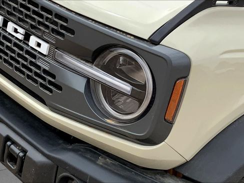 New 2026 Ford Bronco Badlands AWD/4WD image 13