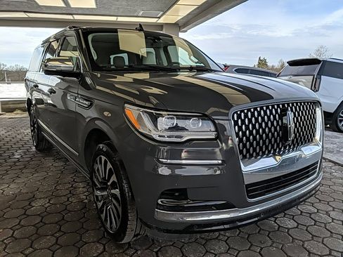 Certified 2022 Lincoln Navigator L Black Label image 3