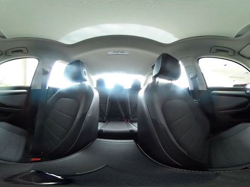 Used 2025 Volkswagen Jetta SE image 42