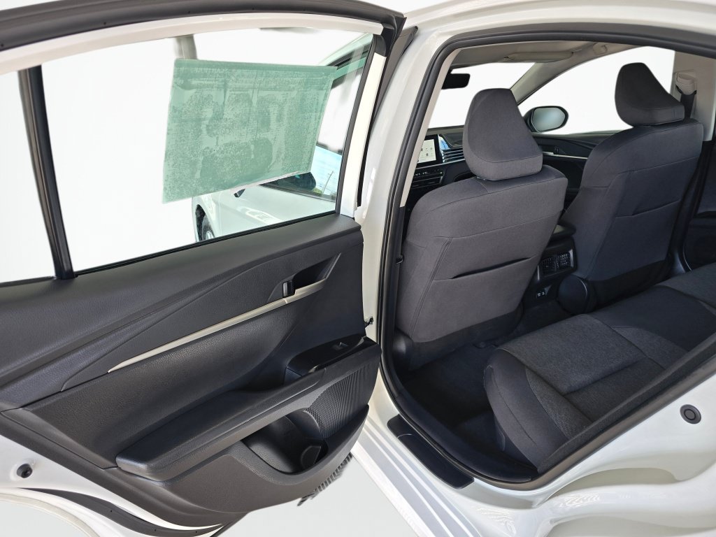 Used 2025 Toyota Camry LE w/ Convenience Package FWD image 35