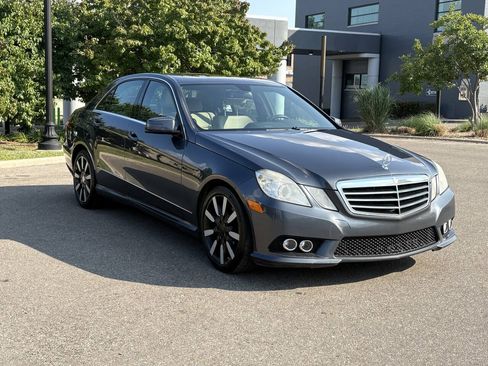 Used 2010 Mercedes-Benz E 350 4MATIC Sedan image 6