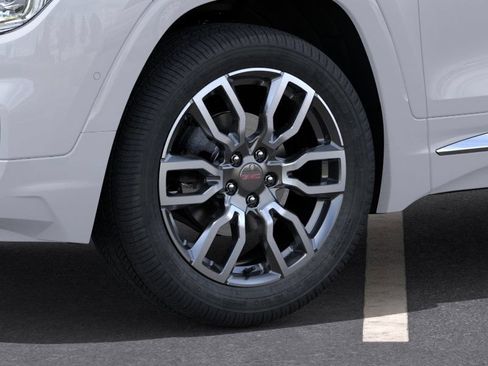 New 2024 GMC Terrain Denali AWD/4WD image 9