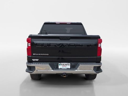 Used 2023 Chevrolet Silverado 1500 W/T w/ WT Value Package AWD/4WD image 5
