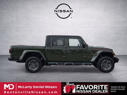 Used 2022 Jeep Gladiator Rubicon w/ LED Lighting Group AWD/4WD image 6