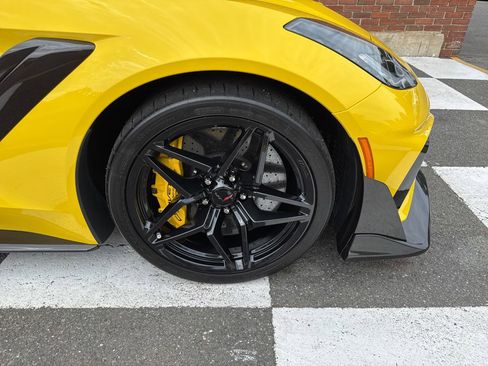 Used 2019 Chevrolet Corvette ZR1 RWD image 20