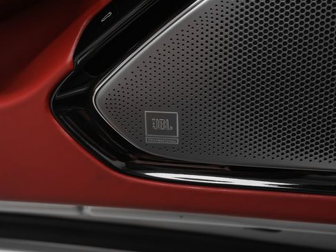 Certified 2025 Ferrari Roma Spider RWD image 71